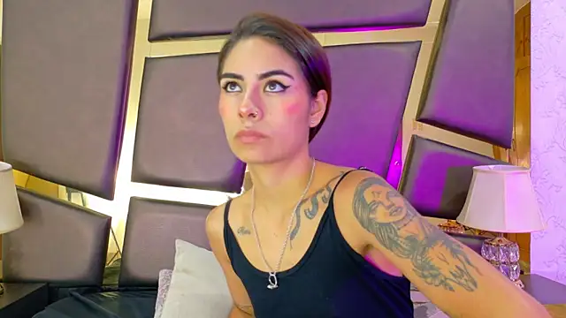 Snapshot of NicoleEsposito chatting on October 18, 1:36 pm NicoleEsposito online show from October 18, 1:36 pm