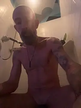 Snapshot of HandyBro chatting on October 13, 7:11 am HandyBro online show from October 13, 7:11 am