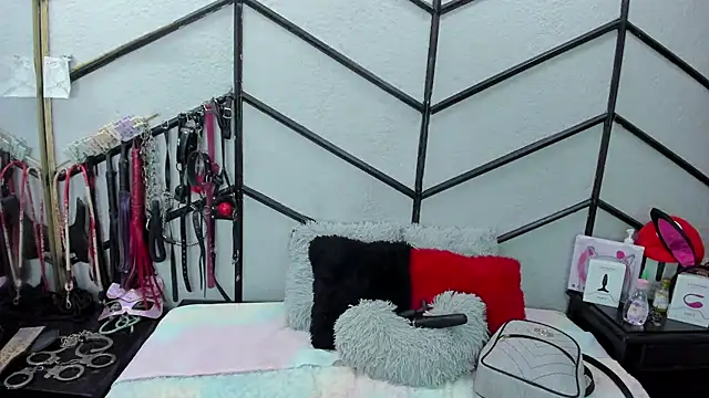 AlanaLuck online show from March 2, 12:23 pm