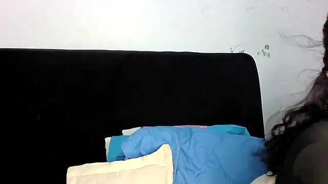 lolaa staars online show from October 20, 2:47 am