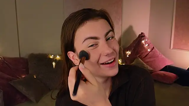 tomorrows day online show from November 26, 9:27 pm