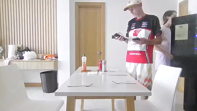 SweetSexySub online show from October 19, 8:38 am