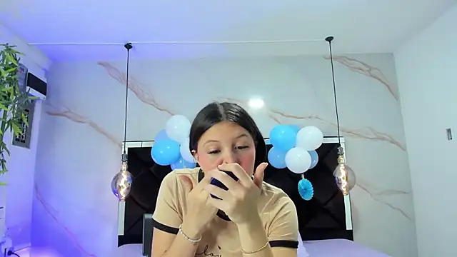 Snapshot of AngelaaCute_ chatting on September 23, 12:36 pm AngelaaCute online show from September 23, 12:36 pm
