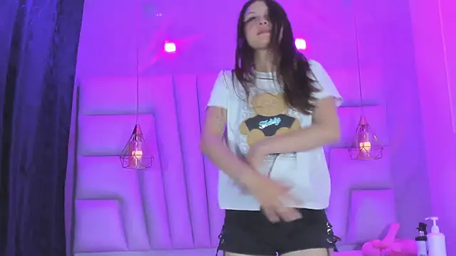 AngelaaCute  online show from April 8, 12:29 pm