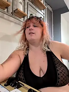 LadyRochester online show from September 19, 12:20 am