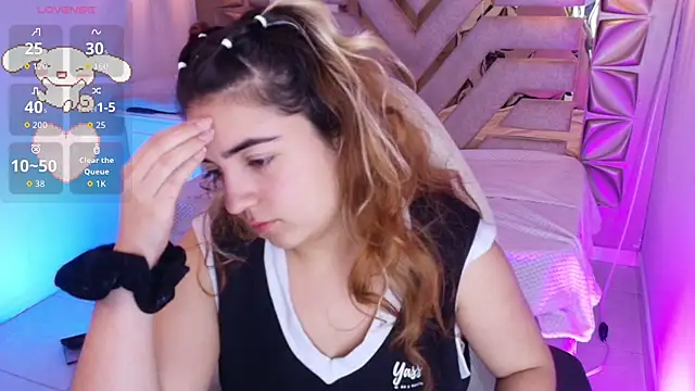 meraki fraise online show from October 13, 7:27 pm