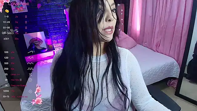 loren tits24 online show from November 11, 8:28 pm