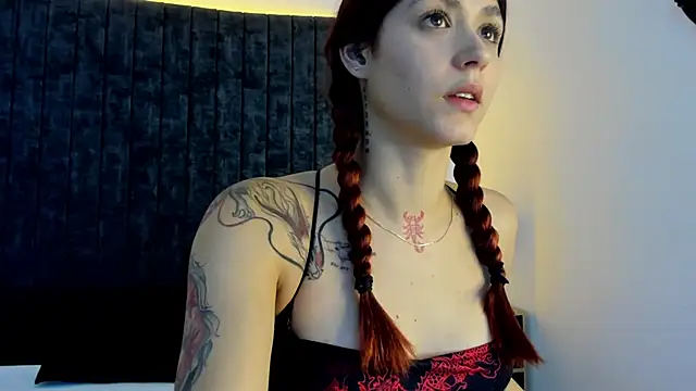 Snapshot of AnnyCherry_ chatting on October 17, 11:30 pm AnnyCherry online show from October 17, 11:30 pm