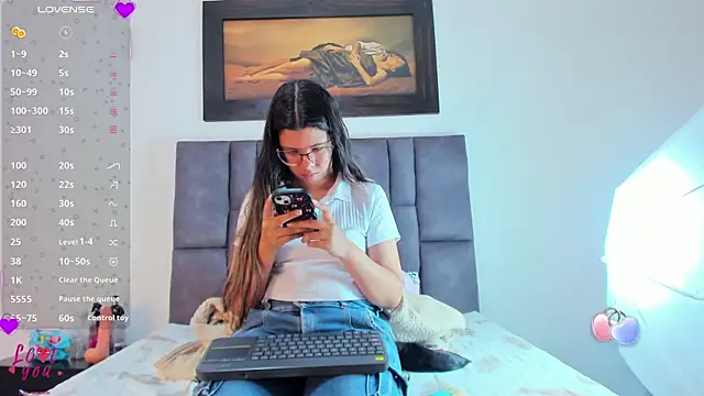 Vahiolet smith online show from April 9, 2:58 am