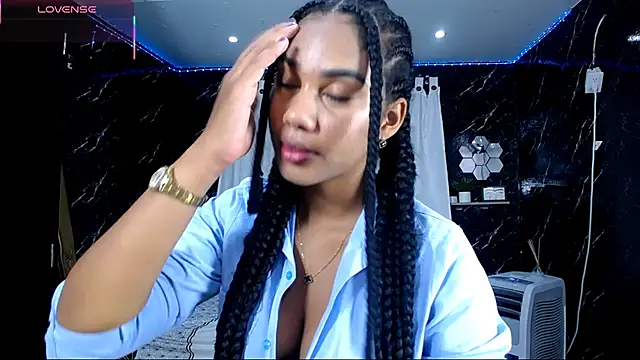 Hillary queen online show from October 19, 1:02 pm