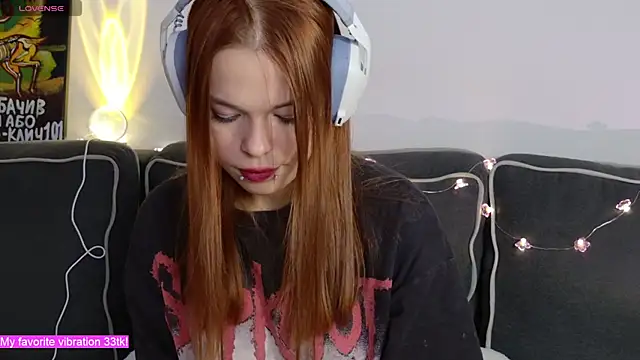 ValBae online show from November 15, 10:00 pm