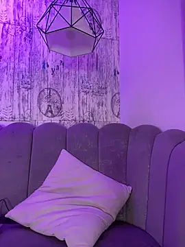 AbyThompson online show from October 25, 1:52 pm