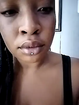 MelStar18xxx online show from February 19, 11:03 pm