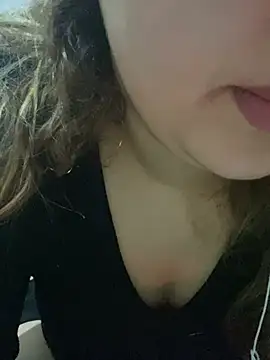 yassminsexy22 online show from February 20, 7:47 pm