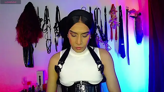 akinoro  online show from November 14, 7:47 pm