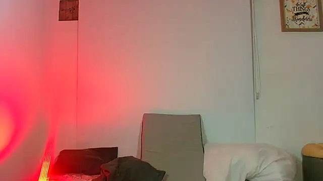 catalinamommyx online show from September 24, 8:13 am