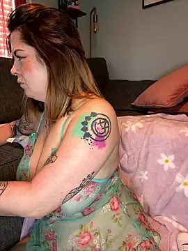  naomidiz online show from January 6, 11:47 am