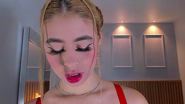 LUCYAMARS1 online show from November 14, 12:49 pm