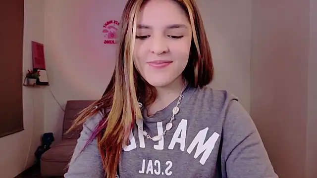 Snapshot of Mariangeel chatting on October 16, 10:34 pm Mariangeel online show from October 16, 10:34 pm