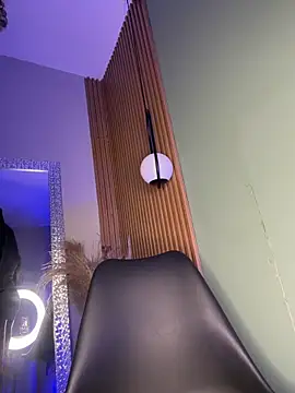 Lola King online show from March 27, 4:25 am