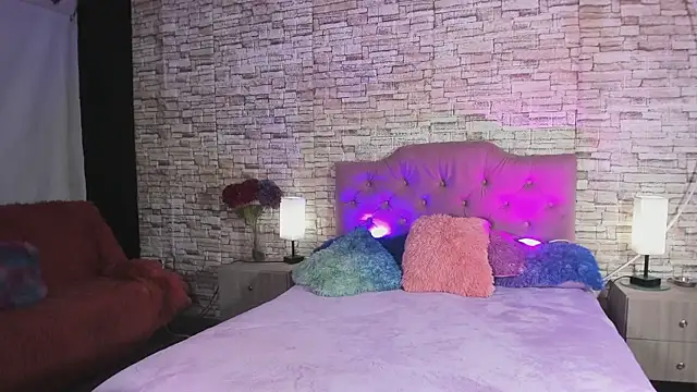 kitty queen10 online show from November 12, 3:04 am