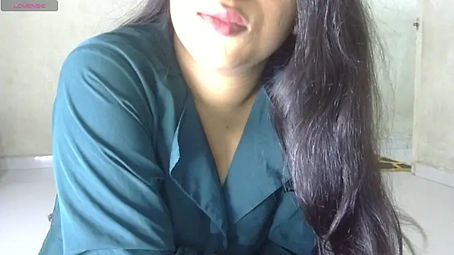Preeti-Sexy online show from July 14, 11:59 am
