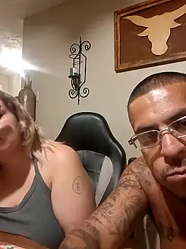 Snapshot of HoustonsFinest21 chatting on October 19, 7:32 am HoustonsFinest21 online show from October 19, 7:32 am