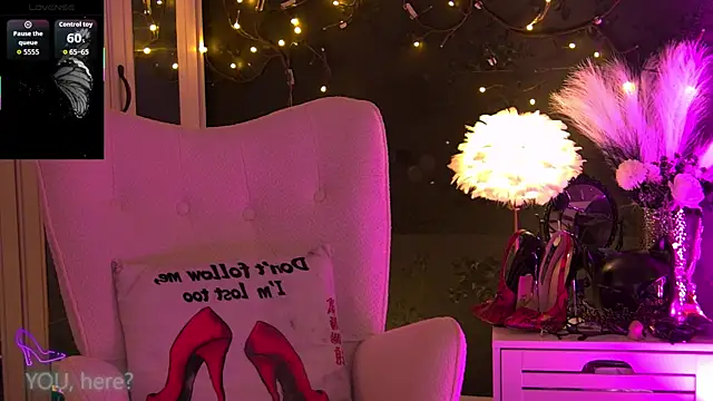 ZoeMesmerize online show from November 3, 11:36 am