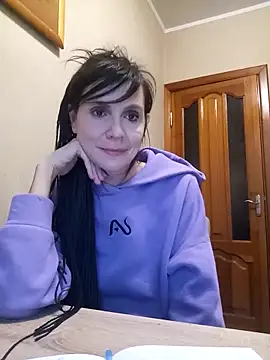 Francenia lolis online show from January 15, 2:23 pm