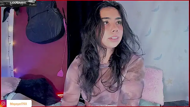 Snapshot of kiki_cavilll chatting on October 9, 3:49 pm kiki cavilll online show from October 9, 3:49 pm