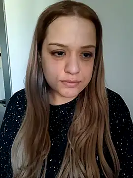 cansuozell online show from October 13, 12:41 pm