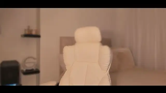 MisscharlotteK online show from September 27, 6:59 pm