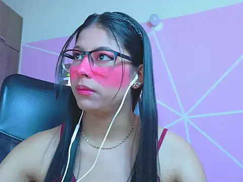  ALLYSON18  online show from April 24, 12:30 pm