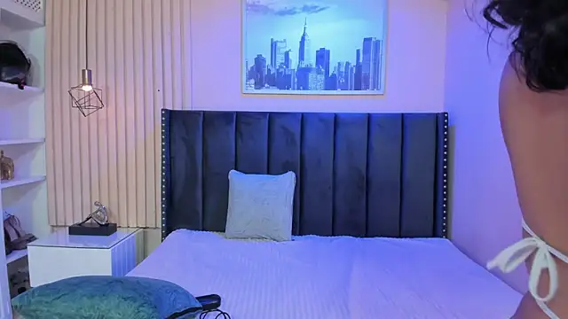 viiolett lee online show from February 25, 8:07 pm