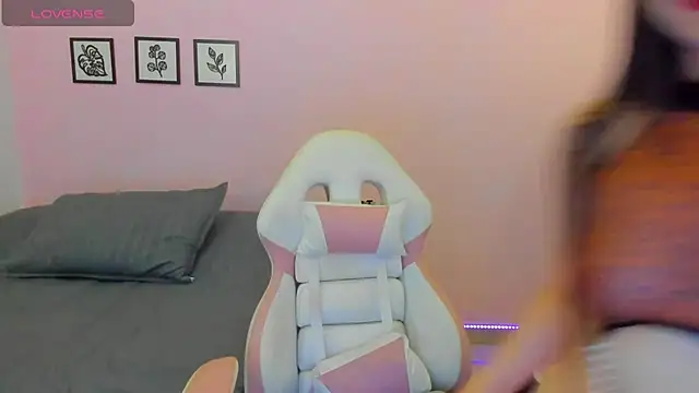 sophie pazz online show from June 19, 10:13 pm