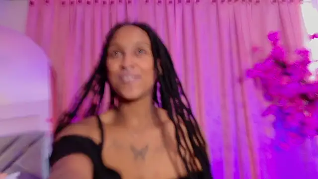 Elith noa online show from February 9, 7:49 pm