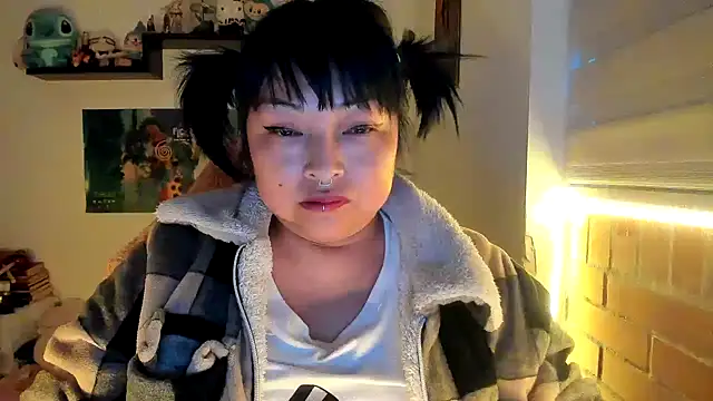 Shaddycute  online show from February 18, 11:04 pm