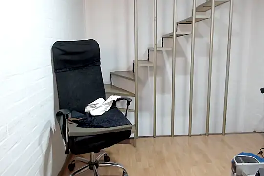 Jessie Desire online show from November 12, 2:09 am