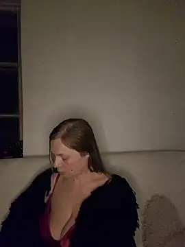 katiestevens online show from January 9, 10:36 pm