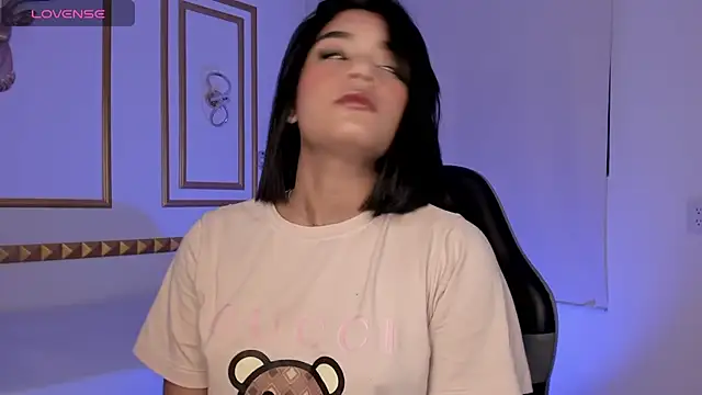 caro03x online show from October 30, 2:36 am