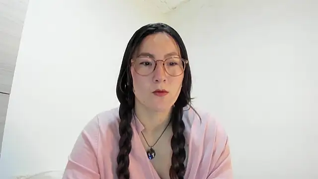 Snapshot of Elle_Lee_ chatting on September 30, 3:50 pm Elle Lee online show from September 30, 3:50 pm