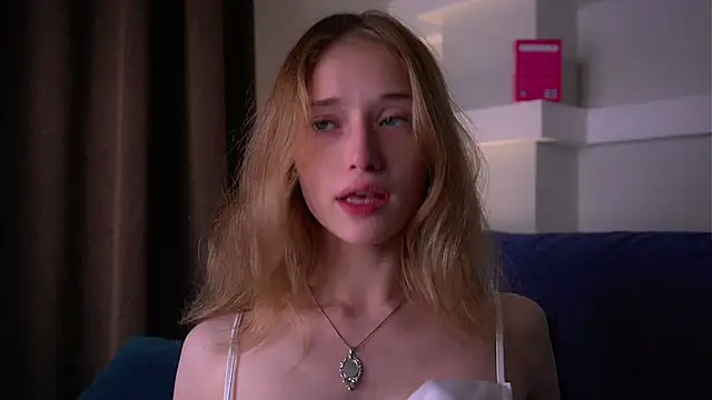 EdlinHargus online show from September 25, 1:48 am