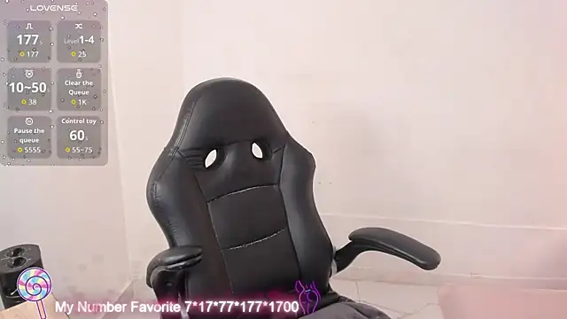 Snapshot of sagitariuus_girll chatting on October 4, 5:35 am sagitariuus girll online show from October 4, 5:35 am