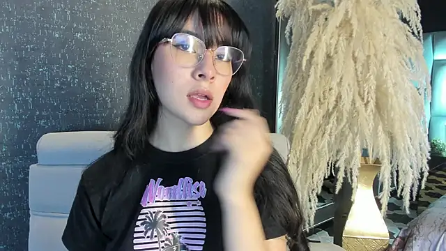 Snapshot of Susa1userma_ chatting on October 20, 7:17 pm Susa1userma online show from October 20, 7:17 pm
