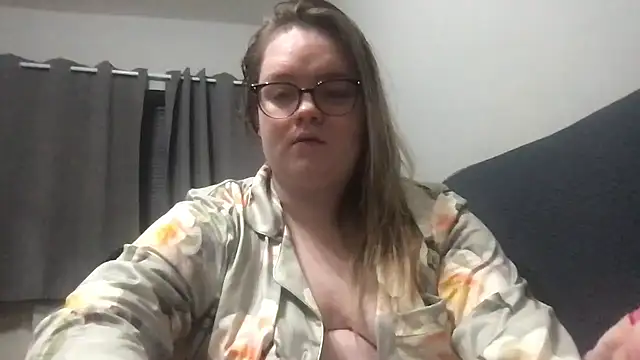 honeyyy24 online show from November 20, 12:00 am