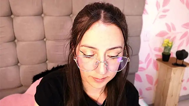 Snapshot of Sweet_Sammy_ chatting on October 17, 3:54 am Sweet Sammy online show from October 17, 3:54 am