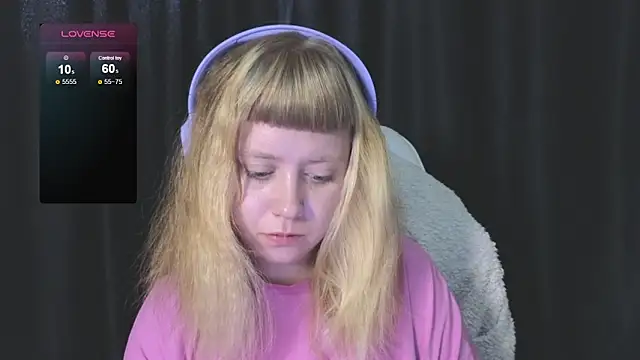 Snapshot of June_shy0 chatting on September 17, 6:55 am June shy0 online show from September 17, 6:55 am