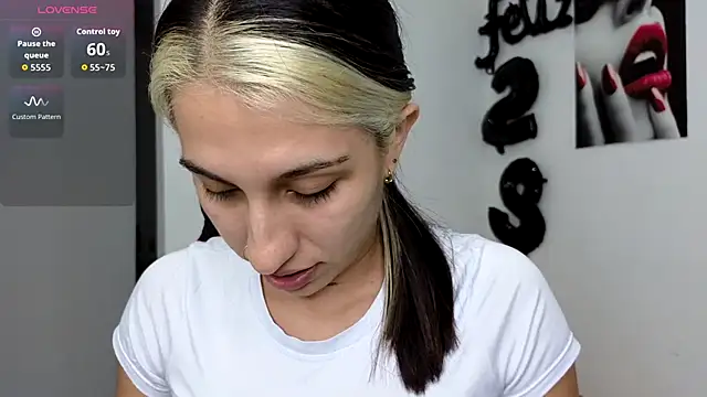 tammyandrade  online show from October 24, 11:56 pm