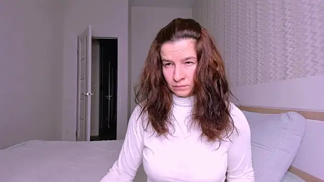   MaryLee   online show from February 5, 4:04 am