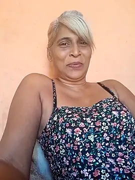 Goodgirlsue 77 online show from March 19, 7:56 am